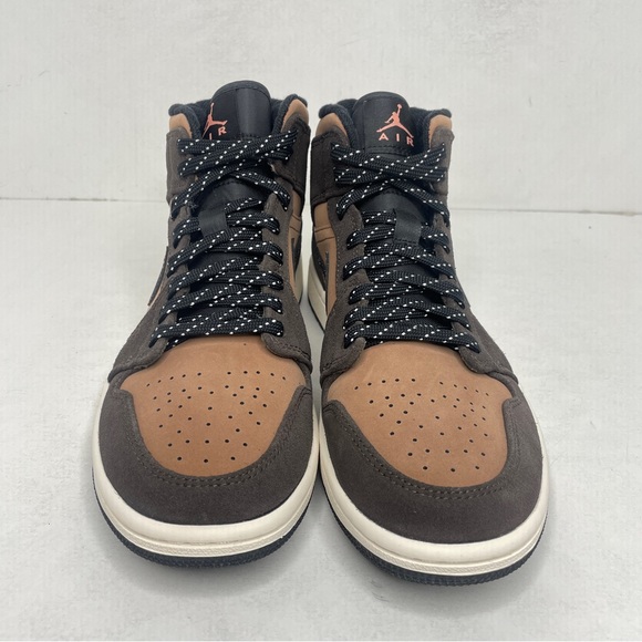 Nike Air Jordan 1 Retro Mid SE “Dark Chocolate” 2022 - Picture 2 of 4